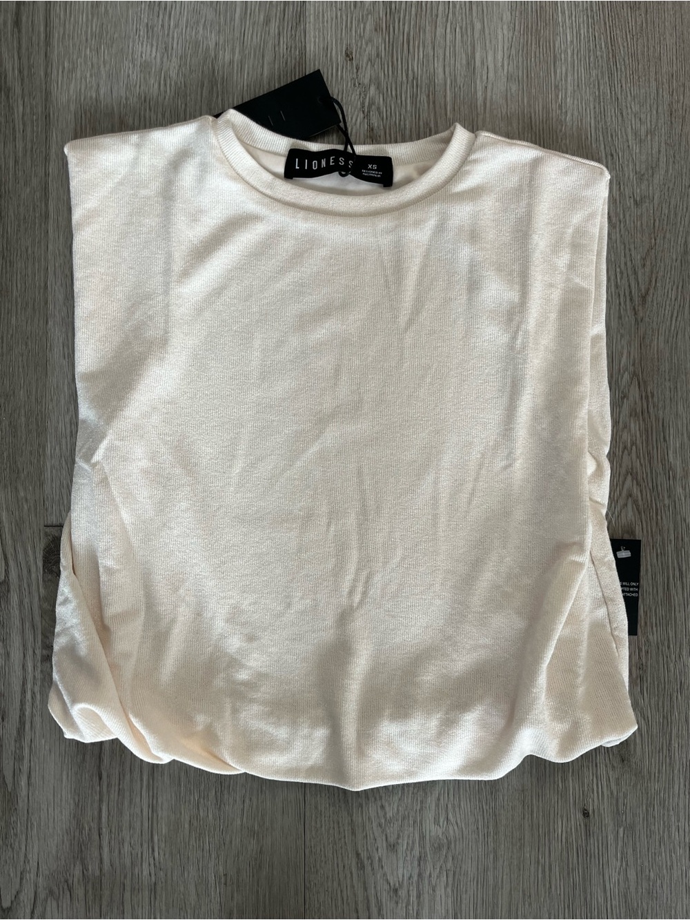 🔥402–NWT Lioness Cream Crewneck Tank Top